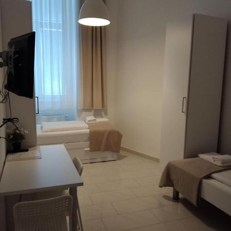 Ch-Hotel Luka Budget Vienne Extérieur photo