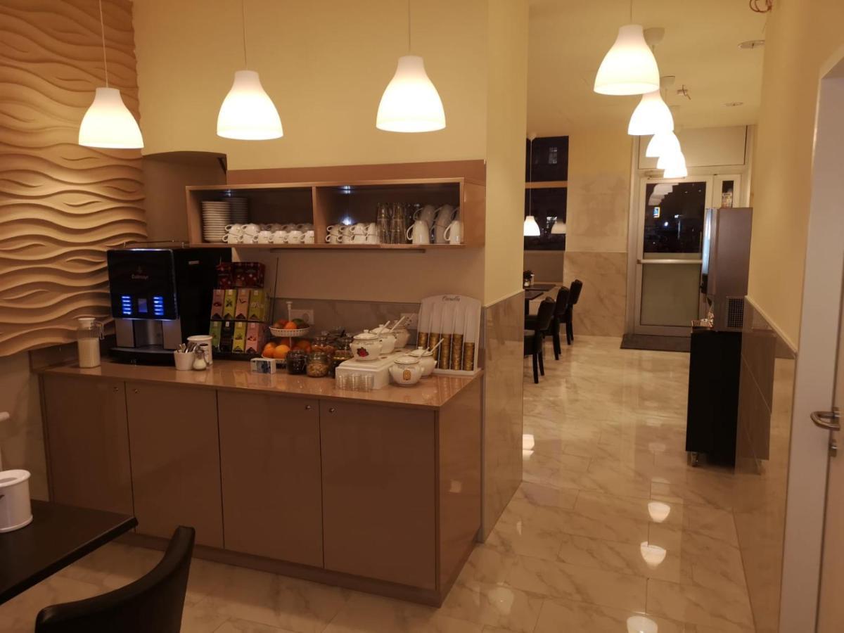 Ch-Hotel Luka Budget Vienne Extérieur photo