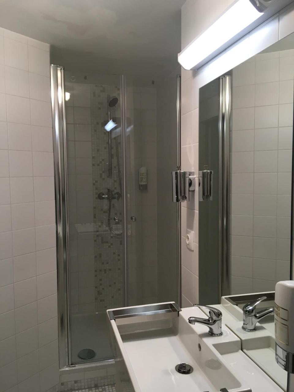 Ch-Hotel Luka Budget Vienne Extérieur photo